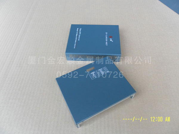 交換機(jī)、收發(fā)器網(wǎng)管機(jī)箱系列15