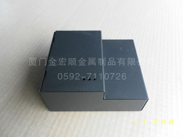 儀器設(shè)備機(jī)殼8